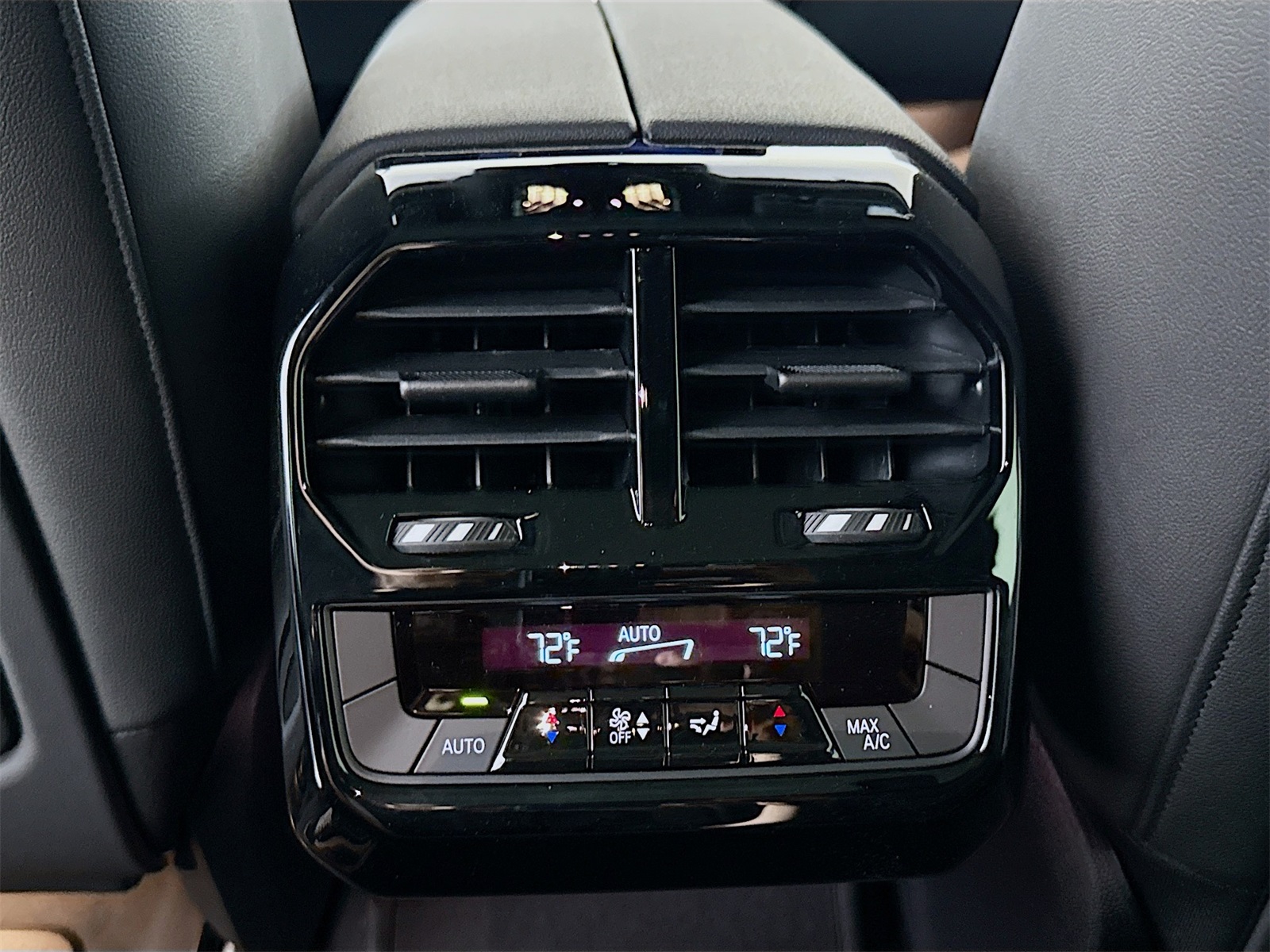 2026 Bmw iX photo 24