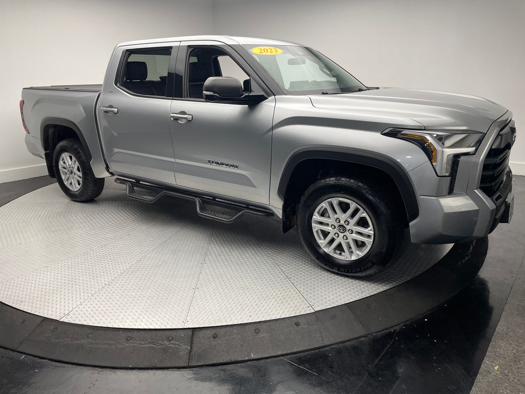 2023 Toyota Tundra SR5 photo 3