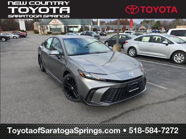 2026 Toyota Camry SE's photo