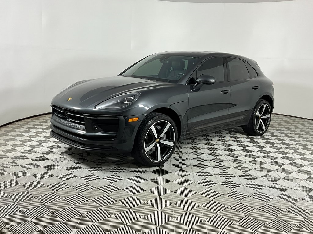 2022 Porsche Macan