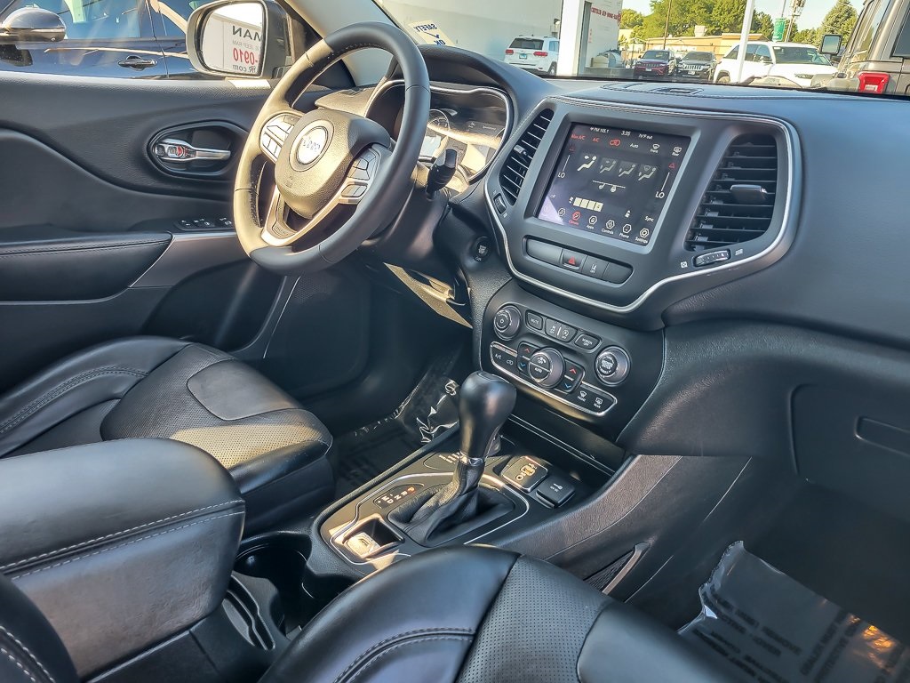 2022 Jeep Cherokee Latitude Lux photo 14