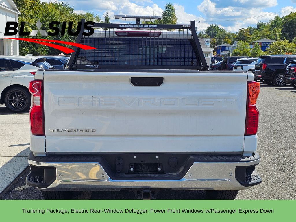2023 Chevrolet Silverado 1500 photo 3