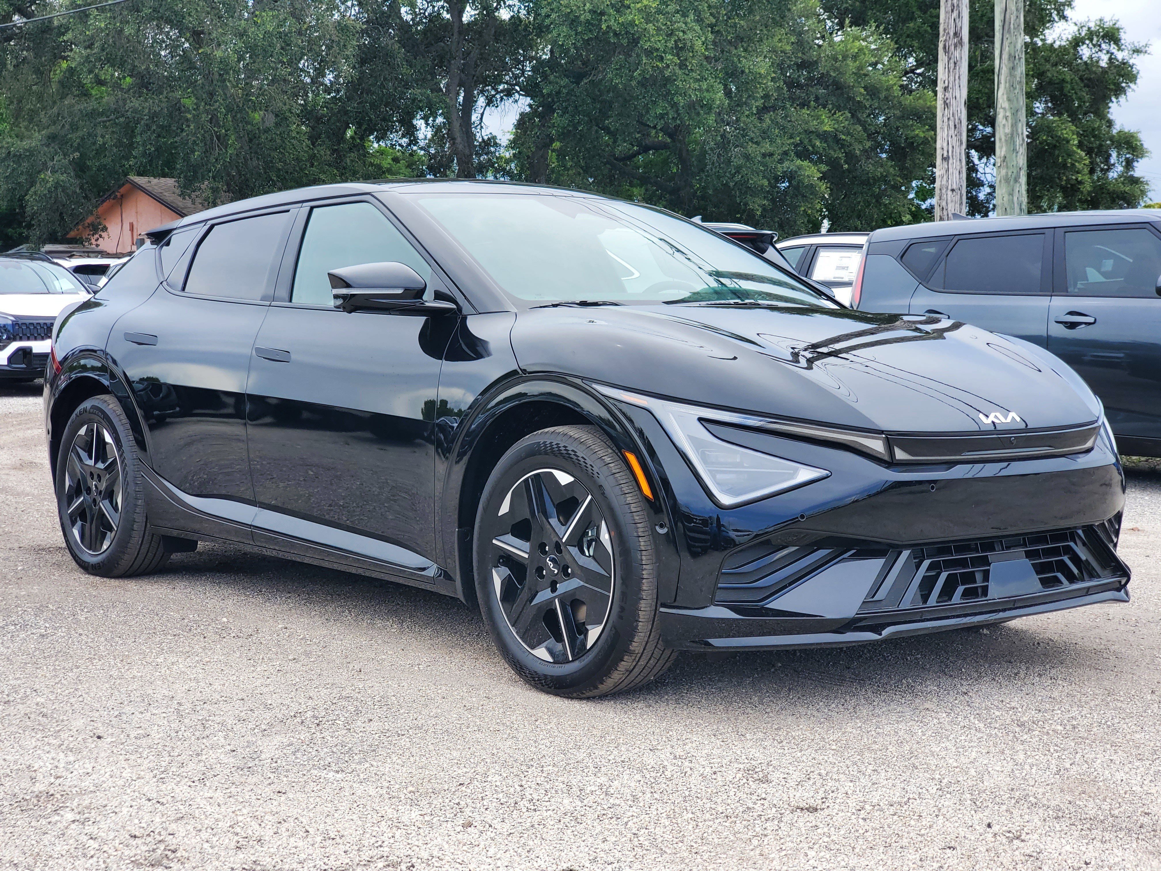 2025 Kia EV6 GT-Line's photo