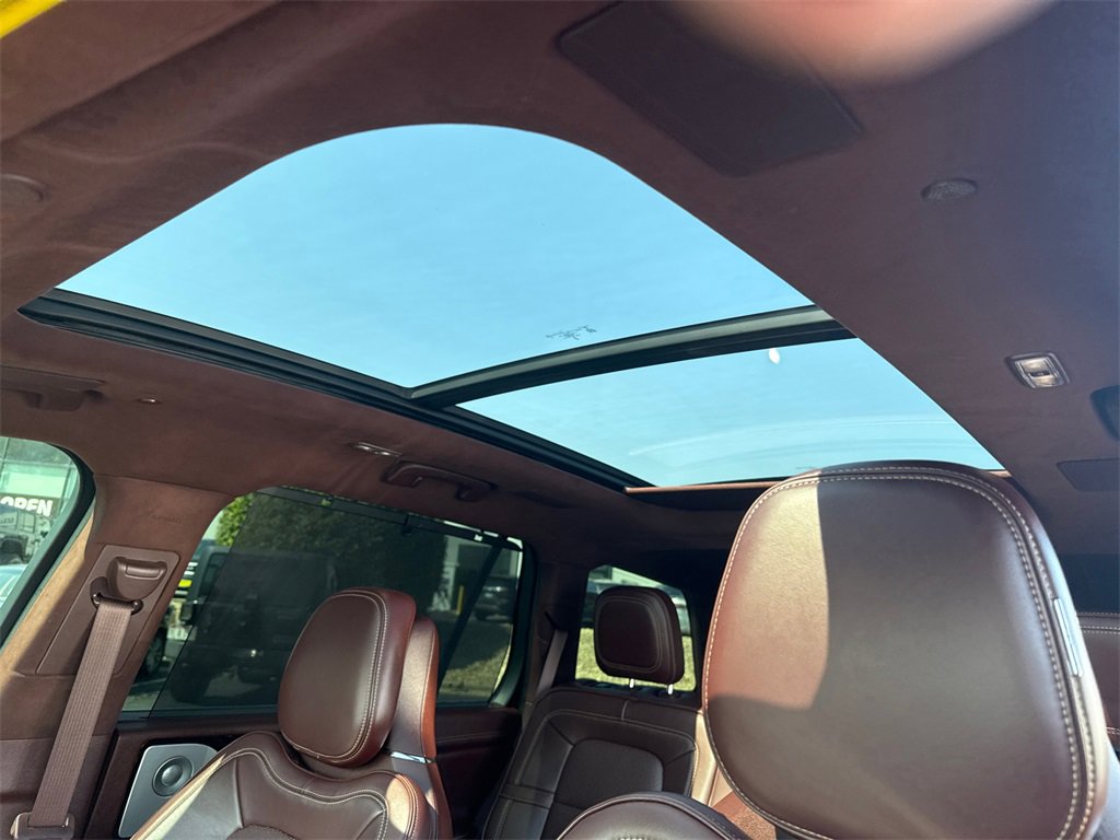 2022 Lincoln Aviator Black Label photo 22