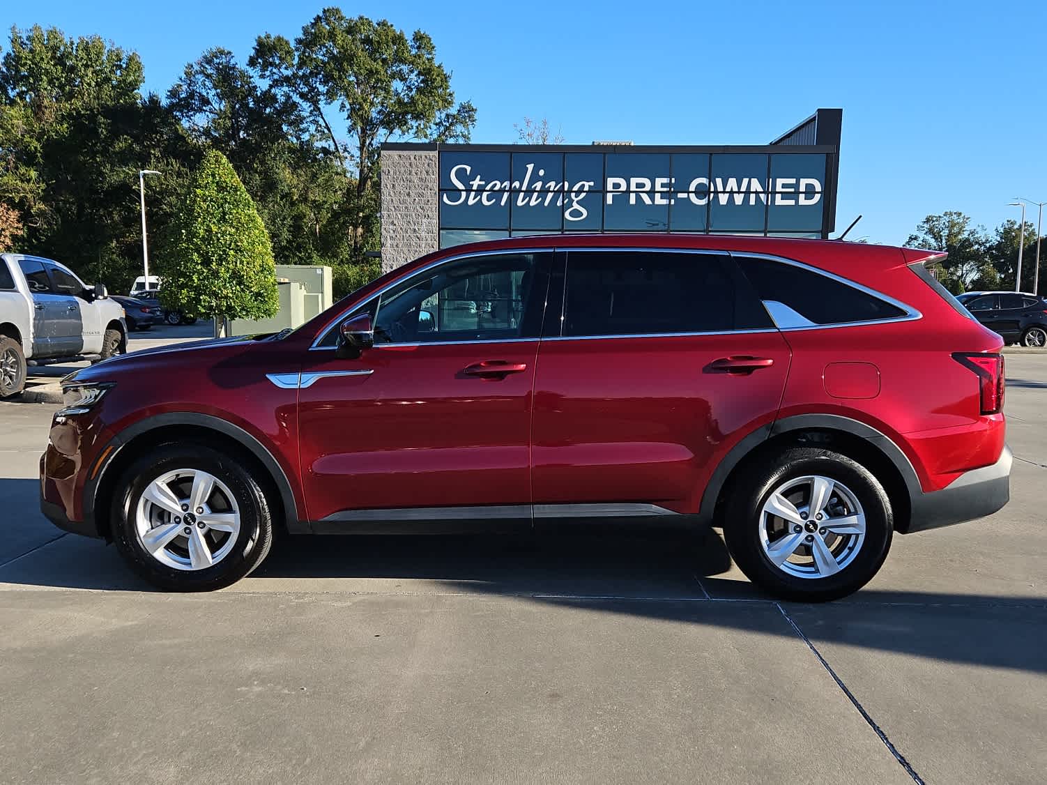 2023 Kia Sorento LX's photo