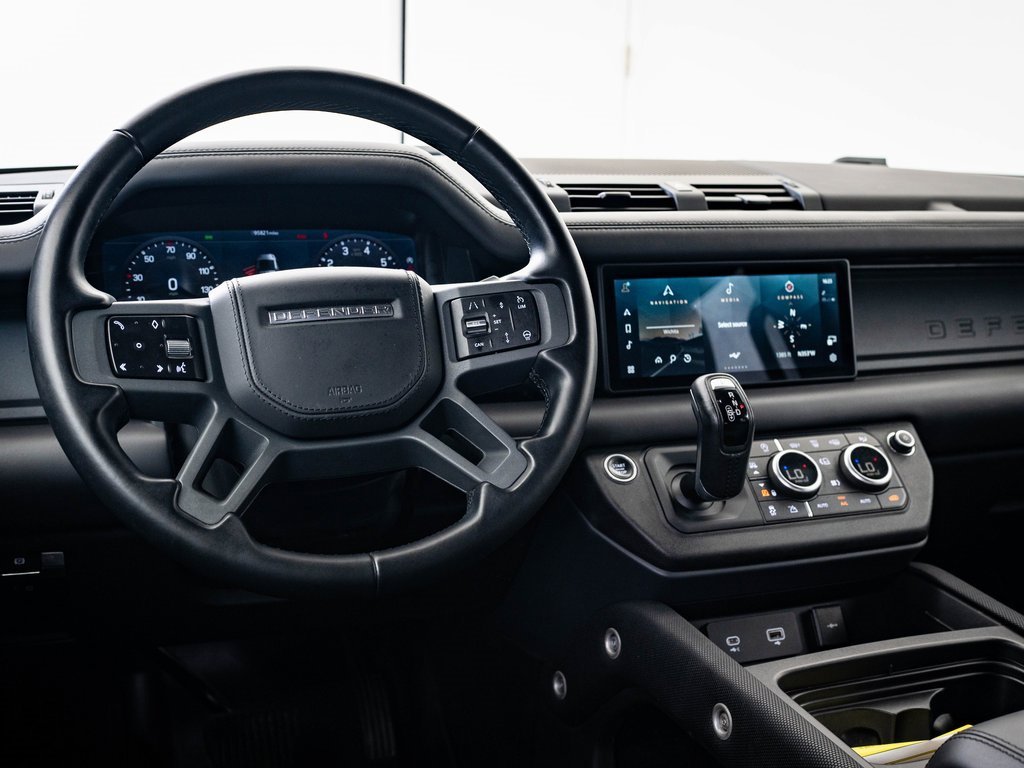 2021 Land Rover Defender 110 X-Dynamic HSE photo 21
