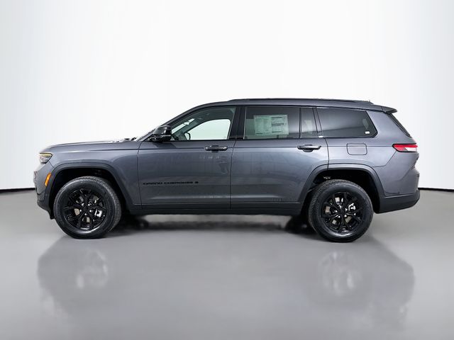 2025 Jeep Grand Cherokee Altitude photo 4