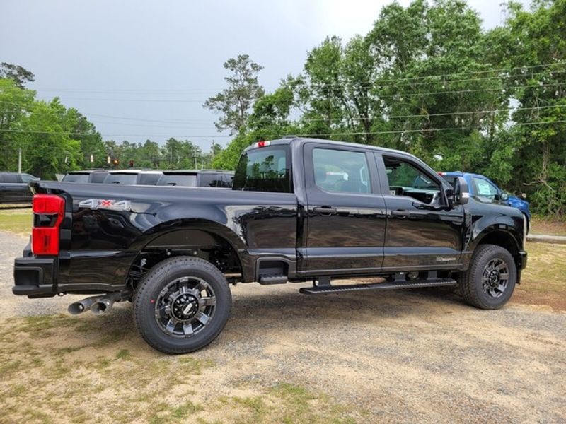 2025 Ford F-250 XL photo 10