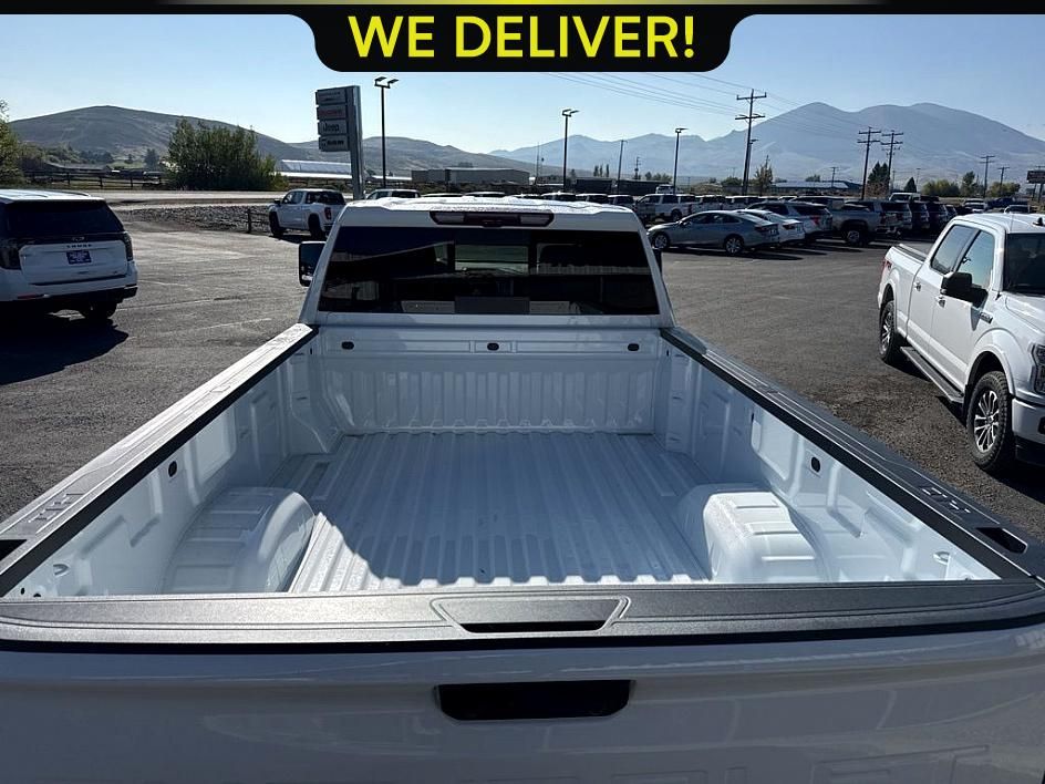 2026 Chevrolet Silverado 3500HD LTZ photo 5