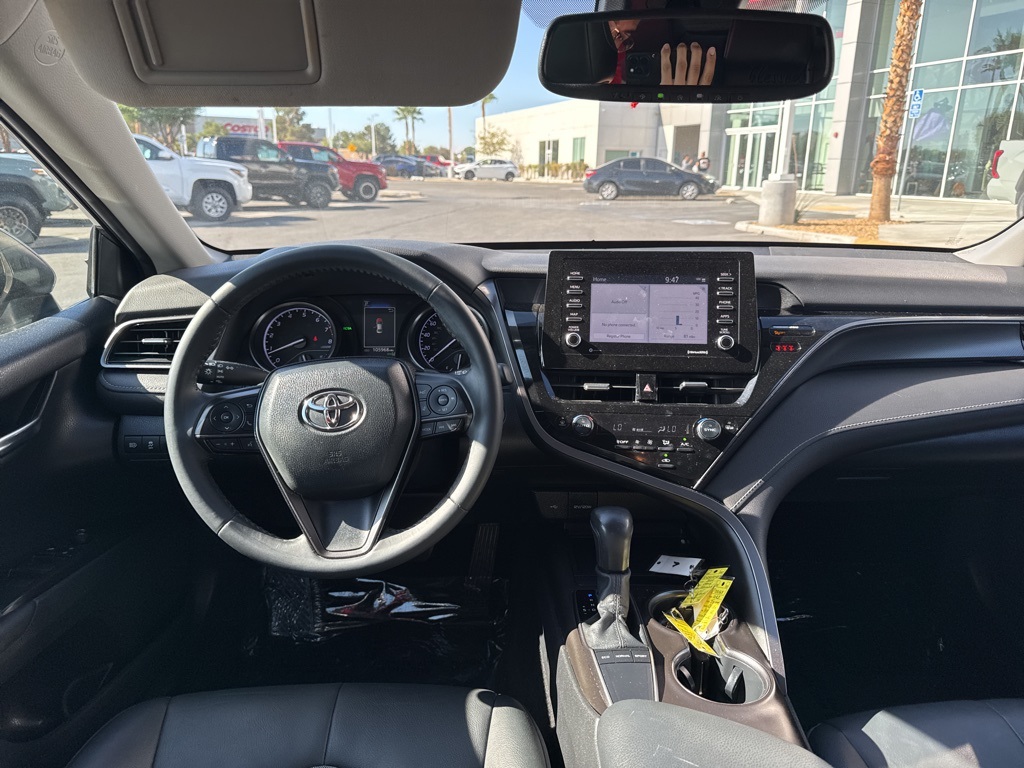 2022 Toyota Camry SE photo 17