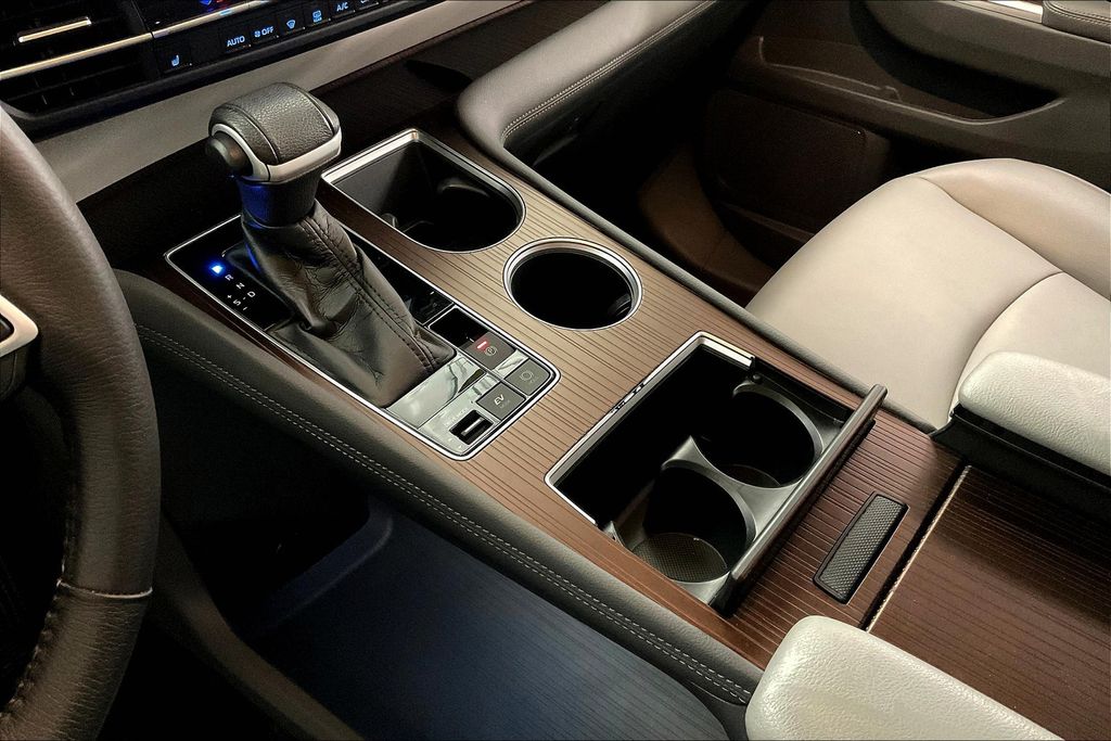 2021 Toyota Sienna XLE photo 14