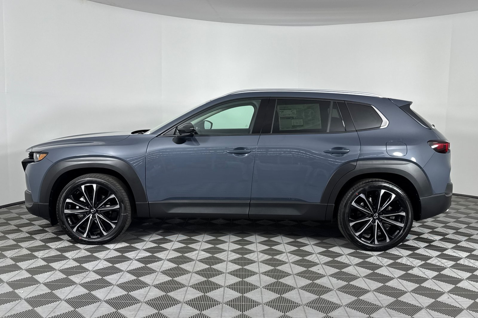 2025 Mazda CX-50 2.5 Premium Plus photo 6