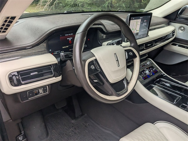 2020 Lincoln Aviator Black Label photo 9