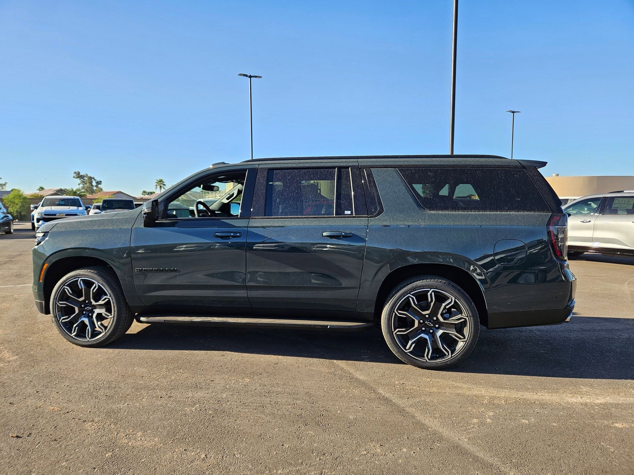 2026 Chevrolet Suburban RST photo 2