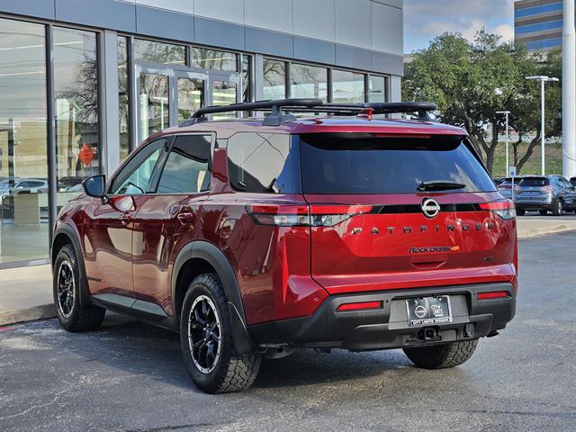 2024 Nissan Pathfinder Rock Creek photo 3