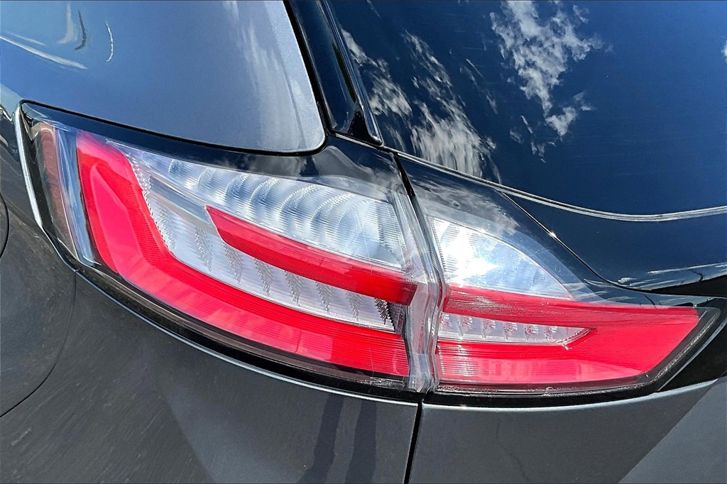 Used 2022 Gray Ford Titanium image 30