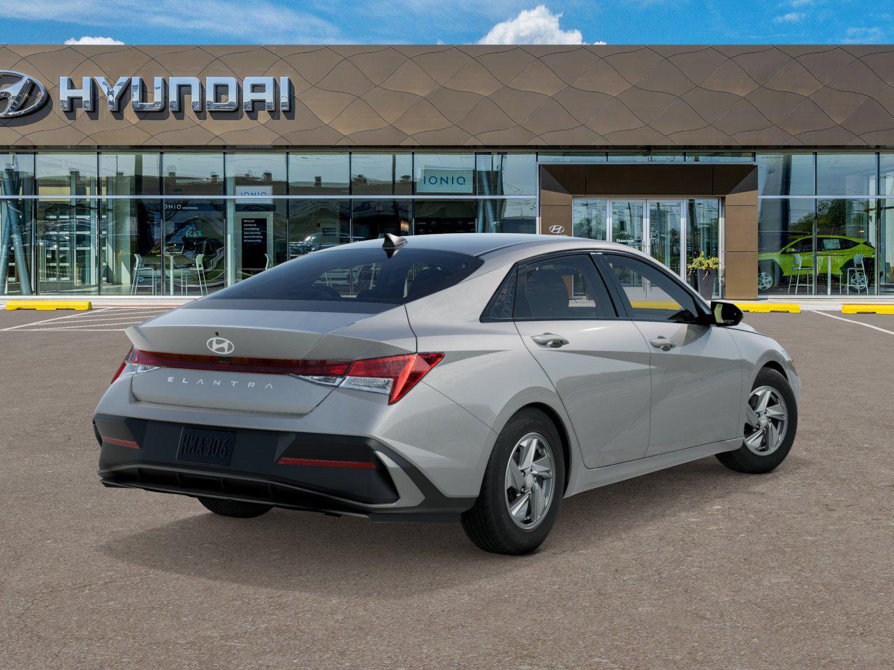 2026 Hyundai Elantra SE photo 2