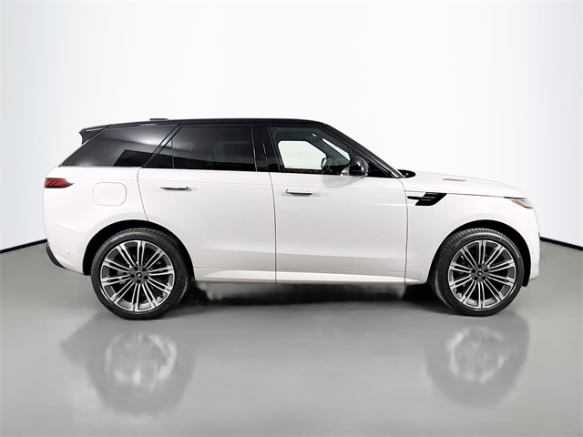 2025 Land Rover Range Rover Sport SE photo 4