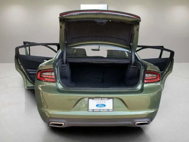 2022 Dodge Charger SXT photo 6