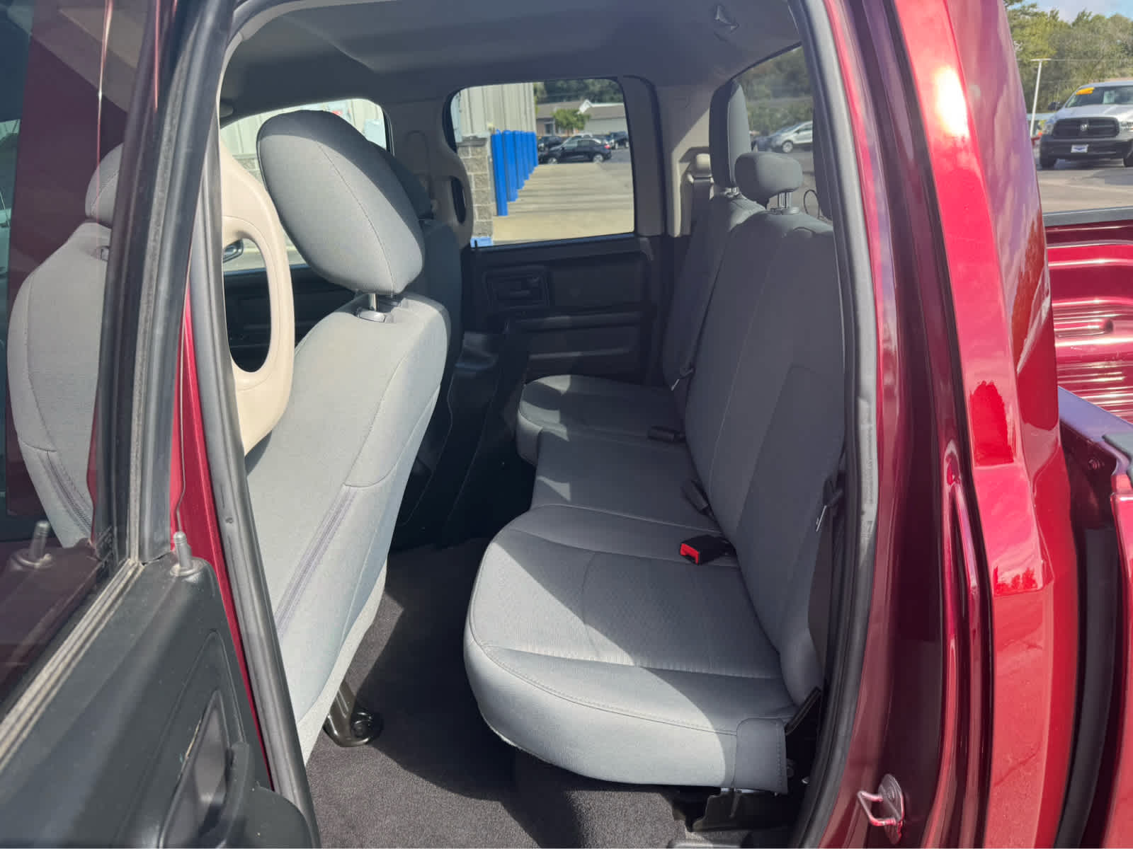 2017 Ram 1500 Express photo 12