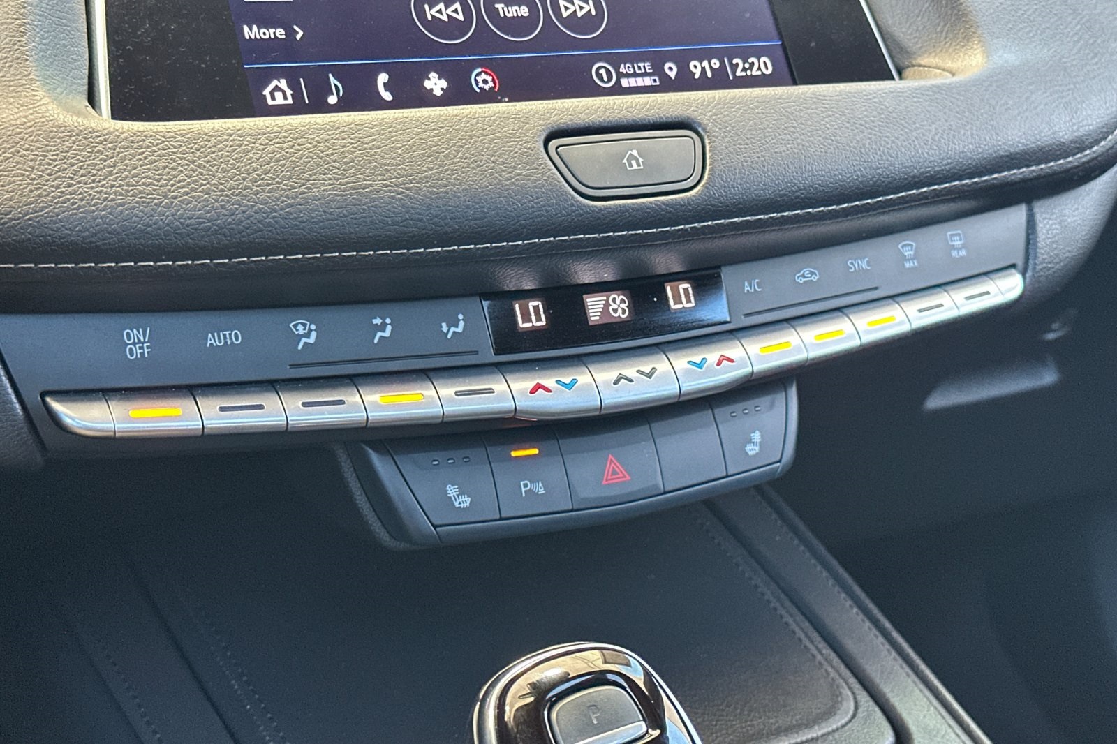 2023 Cadillac XT4 Luxury photo 18