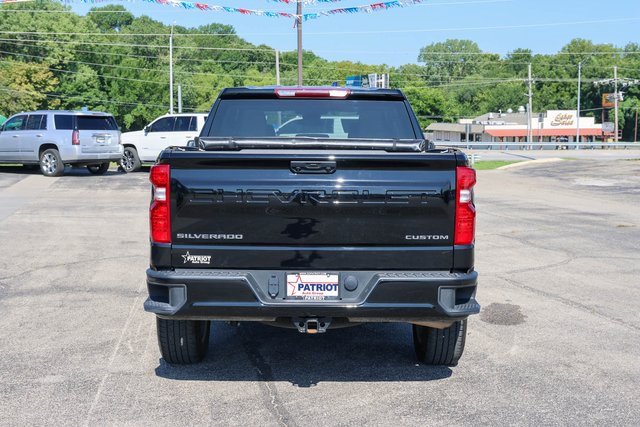 Used 2023 Black Chevrolet Custom image 4