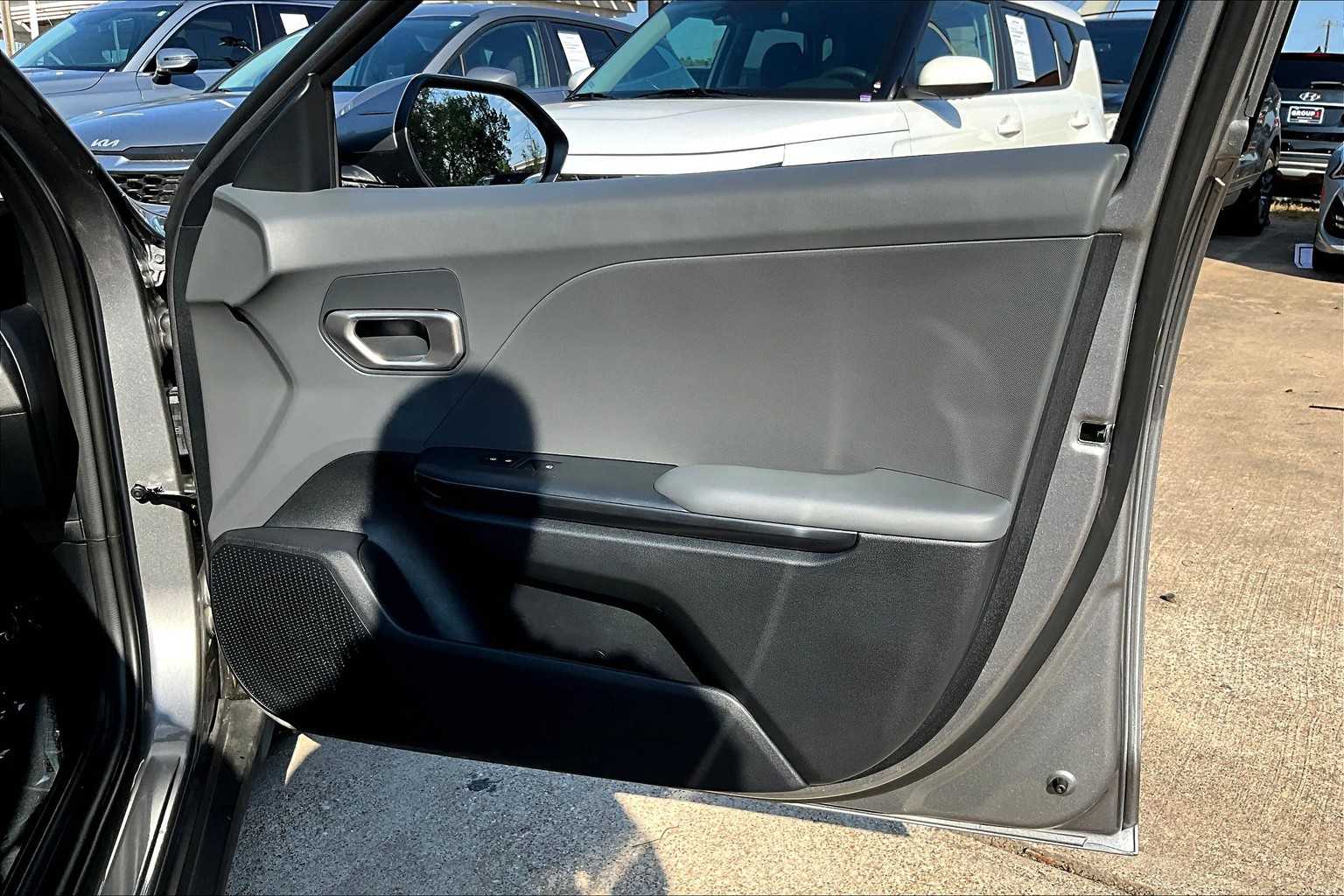 2025 Kia K4 LXS photo 20