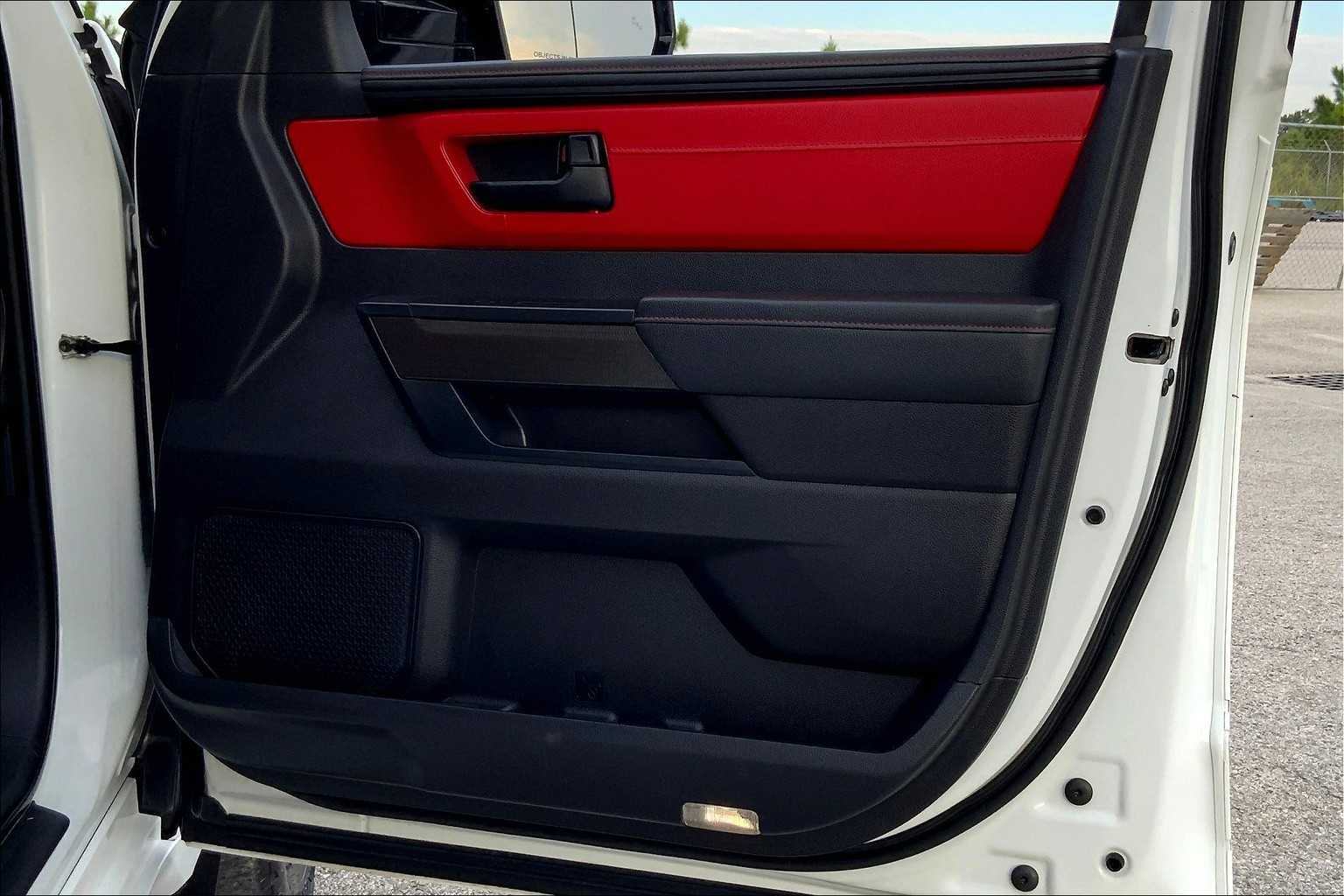 2023 Toyota Sequoia TRD Pro photo 21