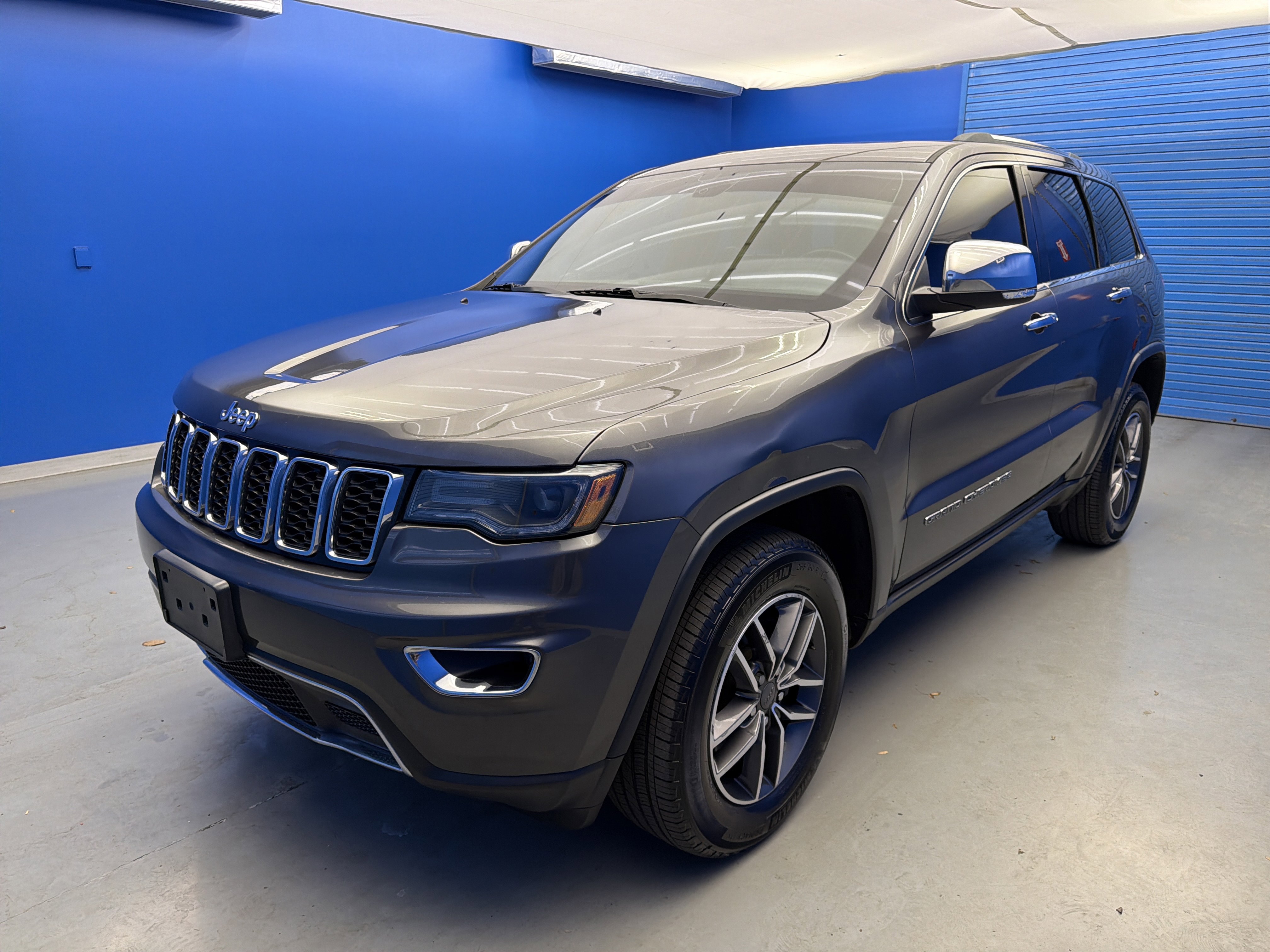 2019 Jeep Grand Cherokee Limited photo 3
