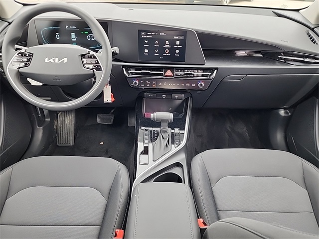 2025 Kia Niro LX photo 18