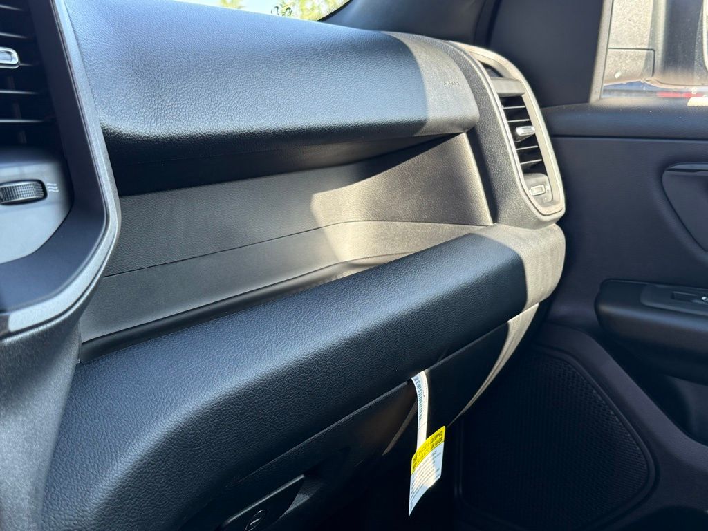 2025 Ram 1500 Tradesman photo 20