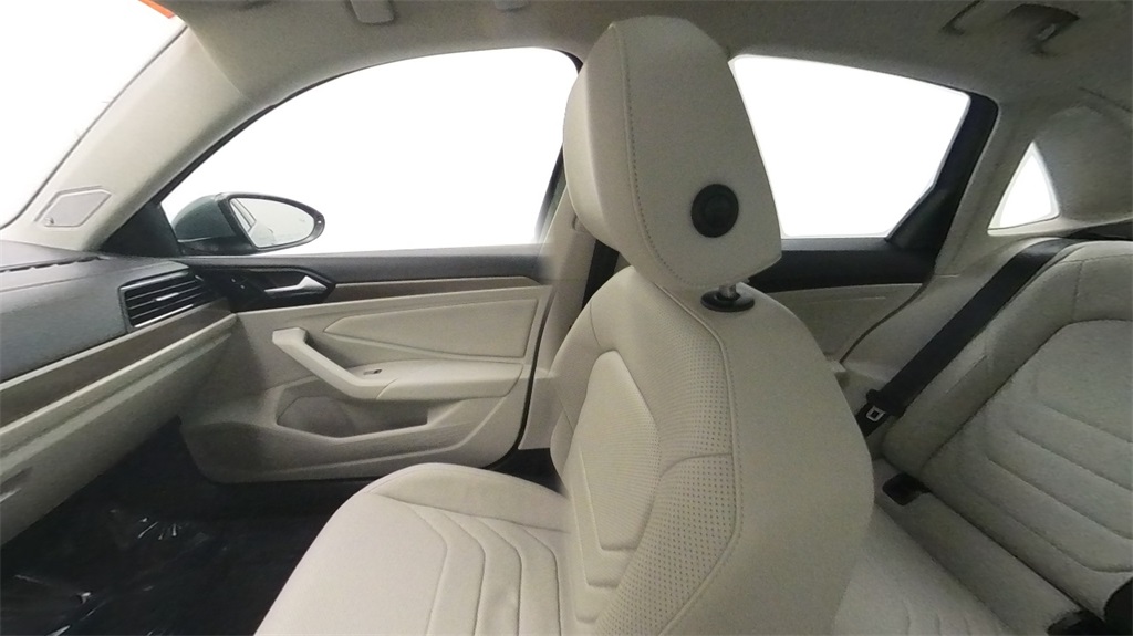 2019 Volkswagen Jetta SEL Premium photo 25