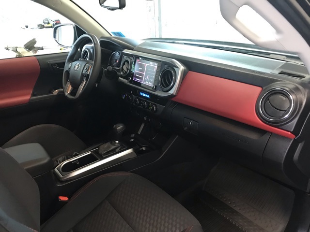 2023 Toyota Tacoma SR5 photo 14