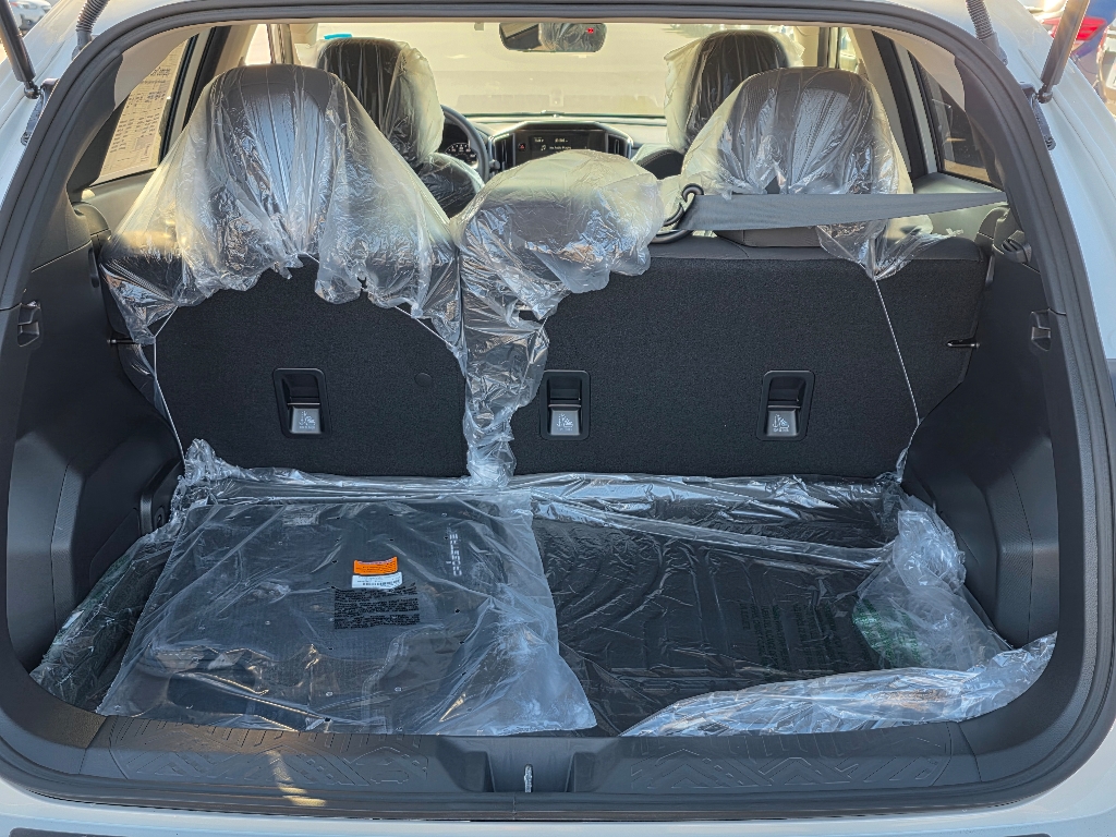 2025 Subaru Crosstrek Premium photo 4