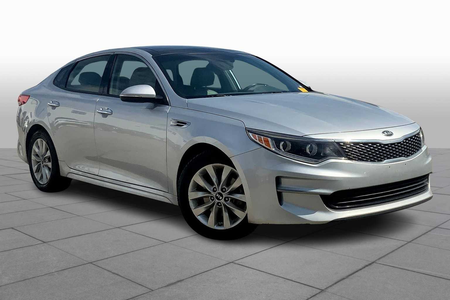 Certified 2016 Kia Optima EX with VIN 5XXGU4L37GG063086 for sale in Kansas City