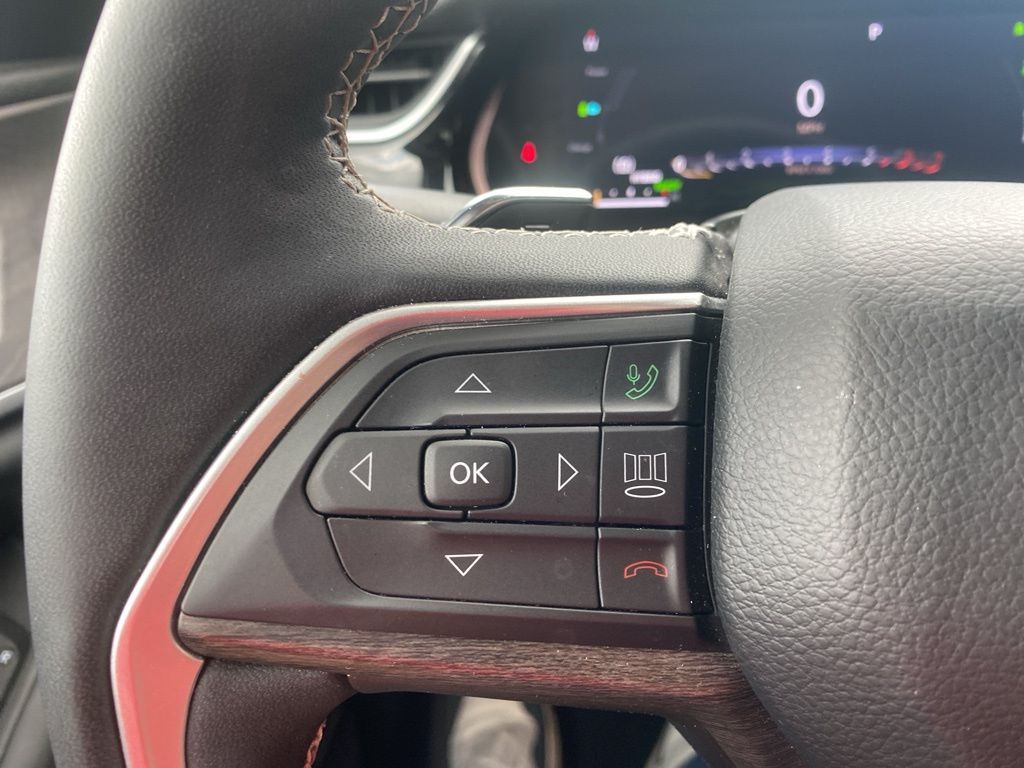2023 Jeep Cherokee Base photo 18