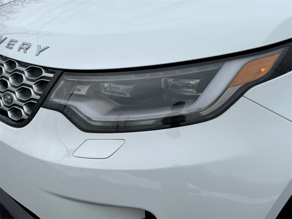 2025 Land Rover Discovery Metropolitan Edition photo 5