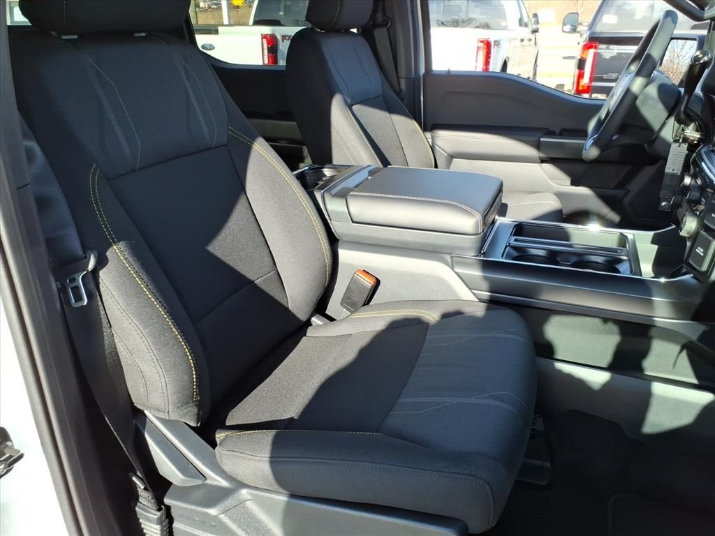 2025 FORD F-150 - Image 35