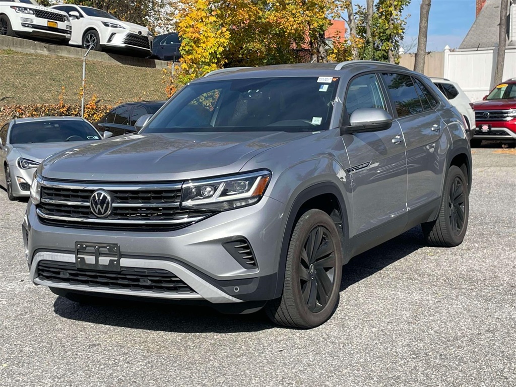 2021 Volkswagen Atlas Cross Sport SE Technology photo 2