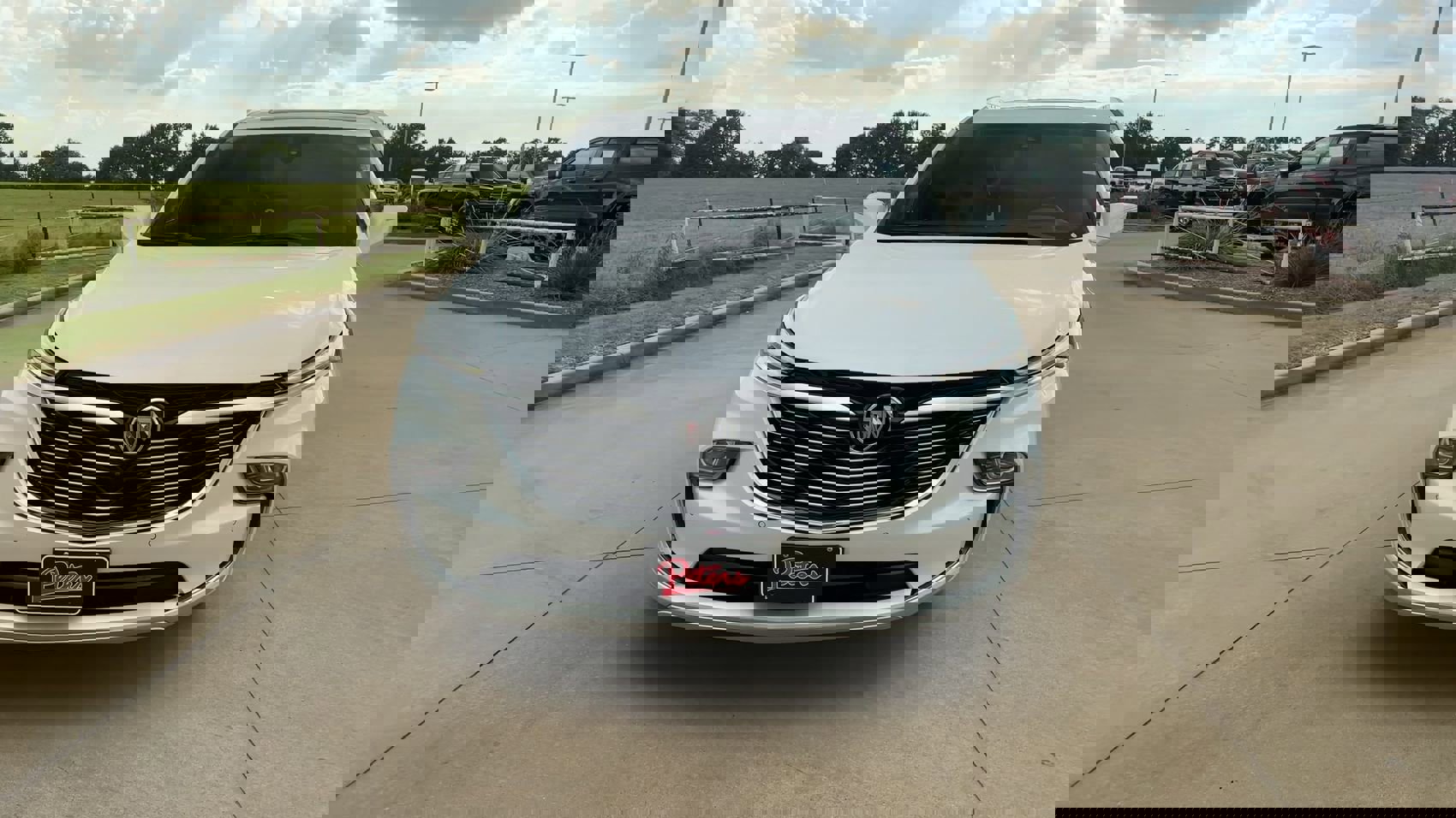 2023 Buick Enclave Premium photo 2
