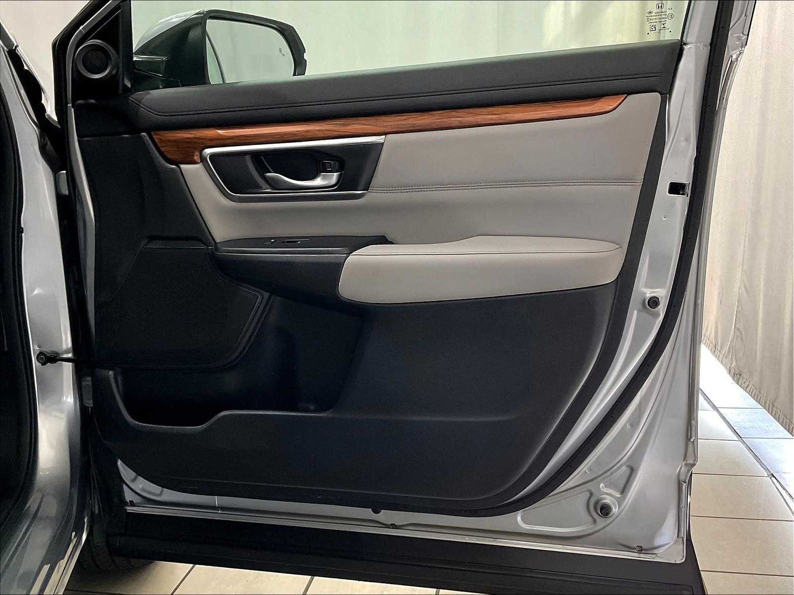2022 Honda CR-V Hybrid EX-L photo 12