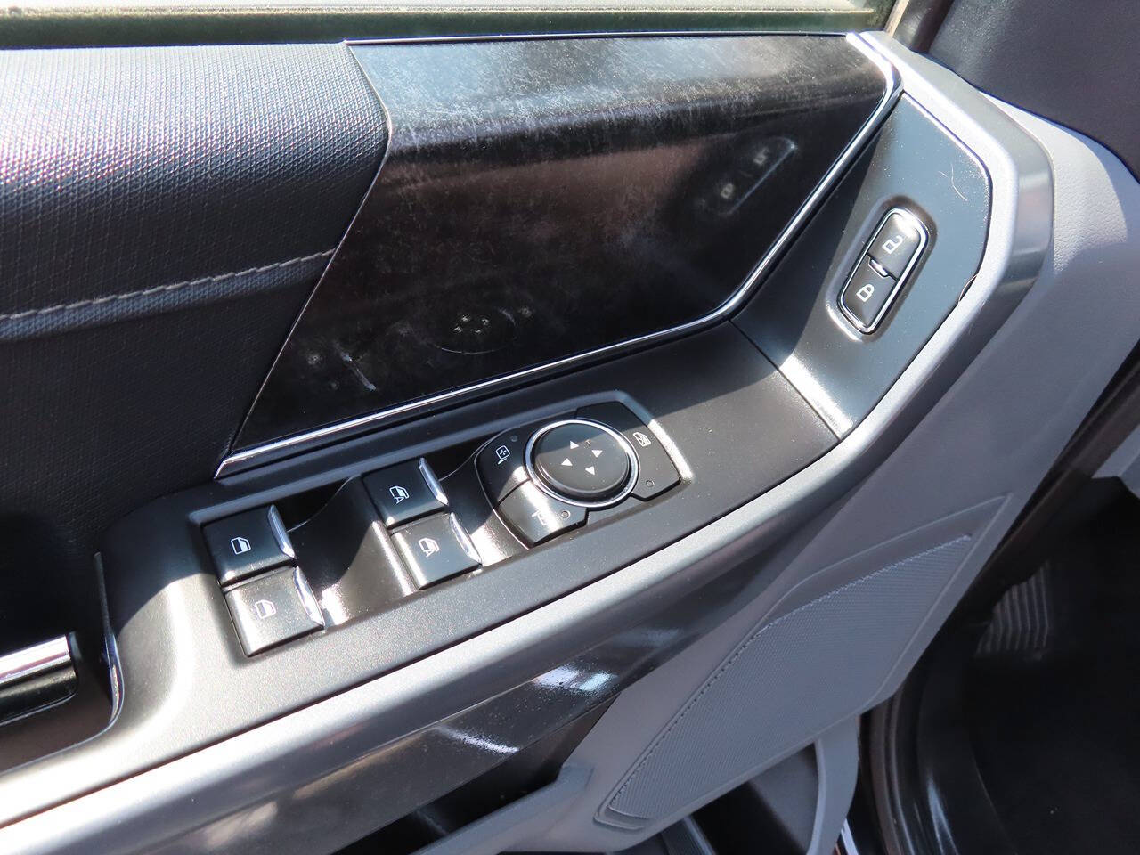 2021 Ford F-150 XLT photo 9