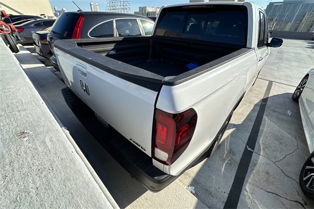 2023 Honda Ridgeline RTL-E photo 2