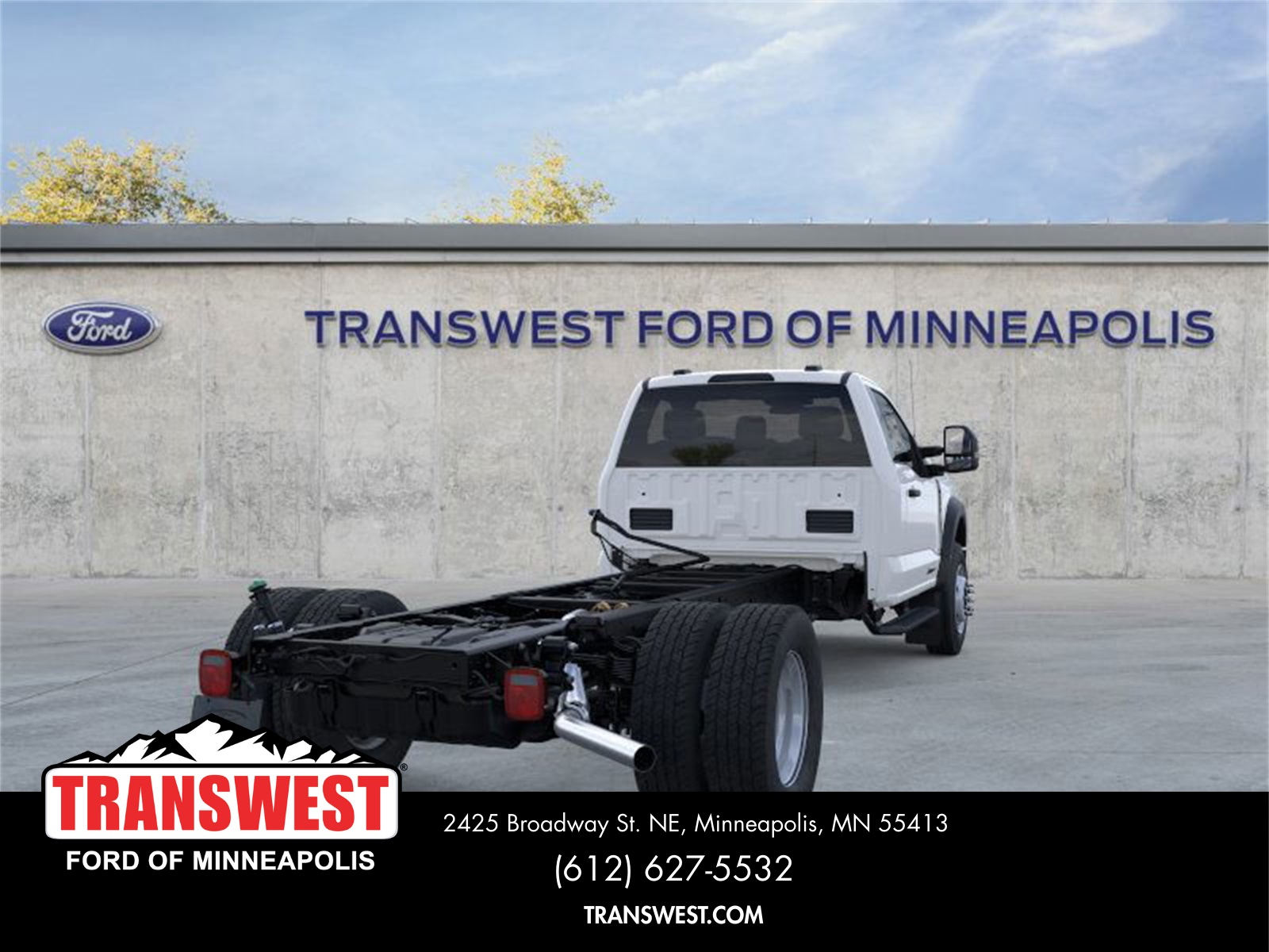 2025 Ford F-600 photo 8