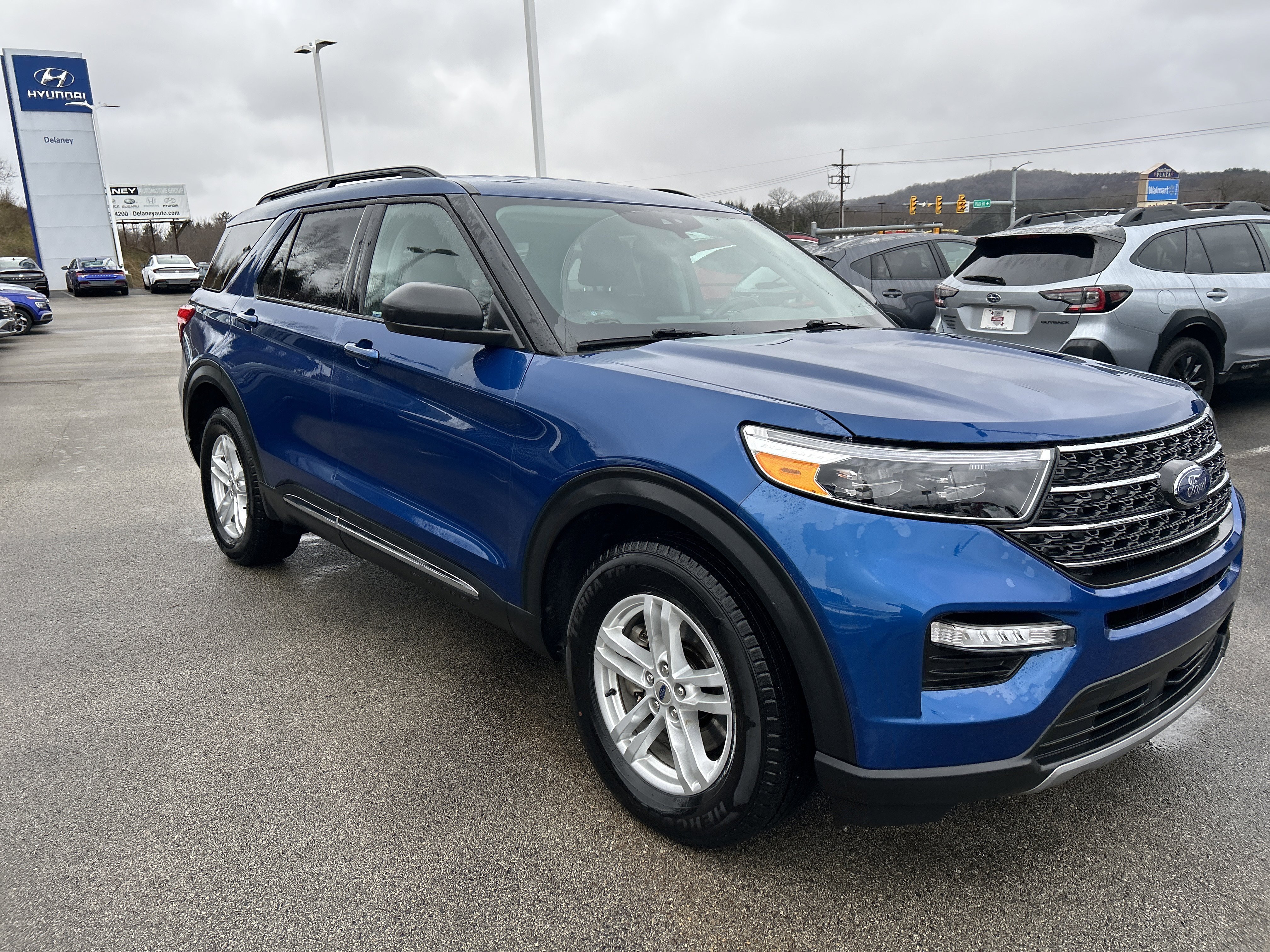 2022 Ford Explorer XLT's photo