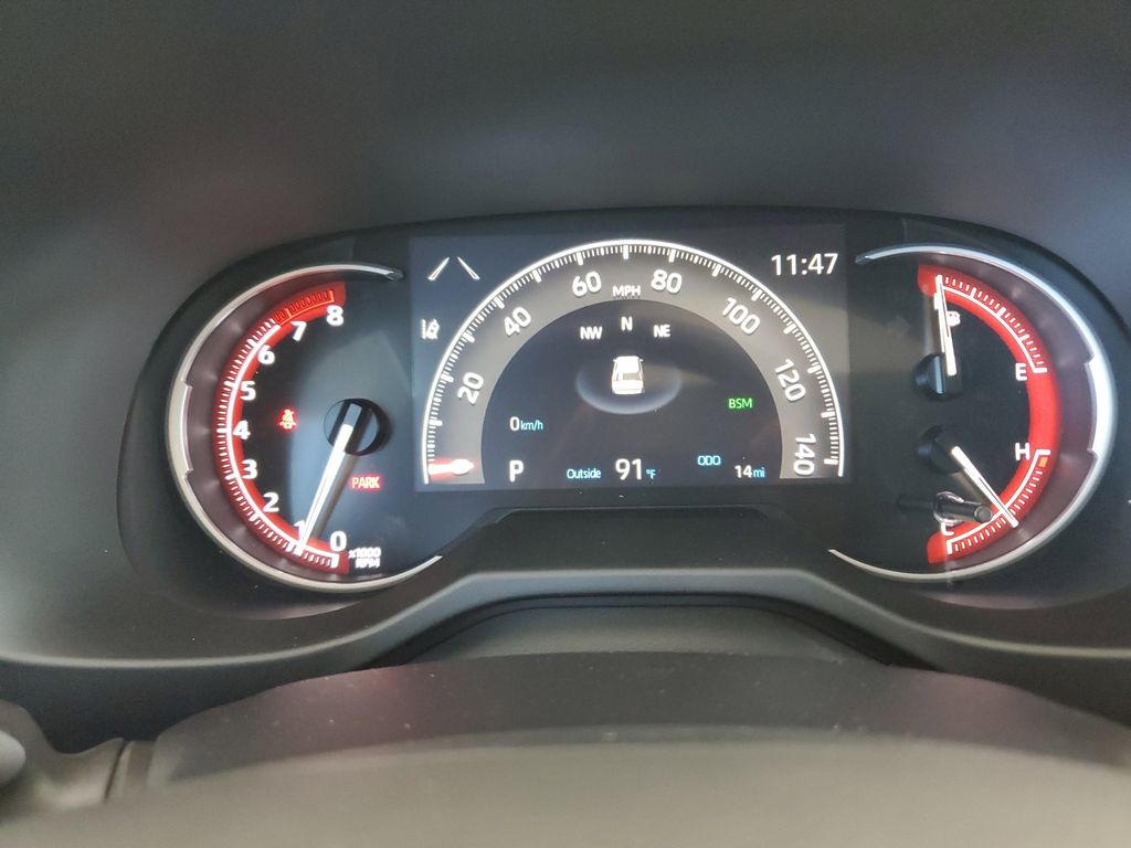 2025 Toyota RAV4 XLE photo 20