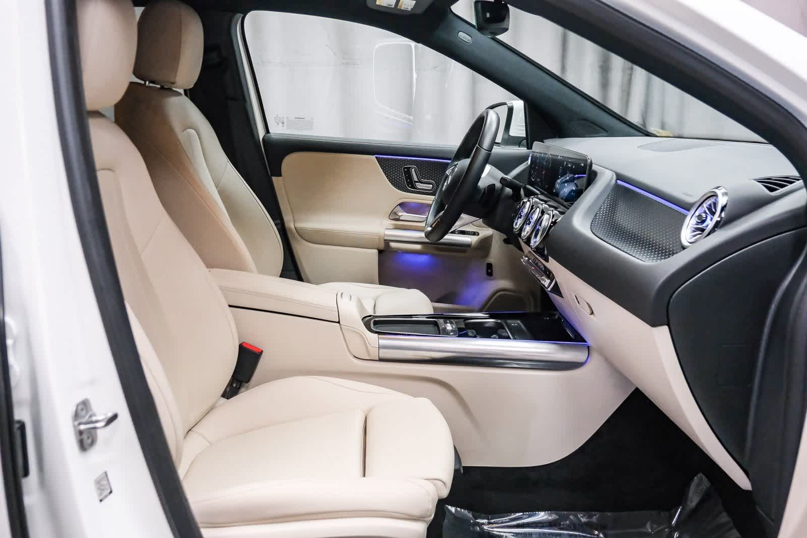 2025 Mercedes Benz GLA 250 photo 16