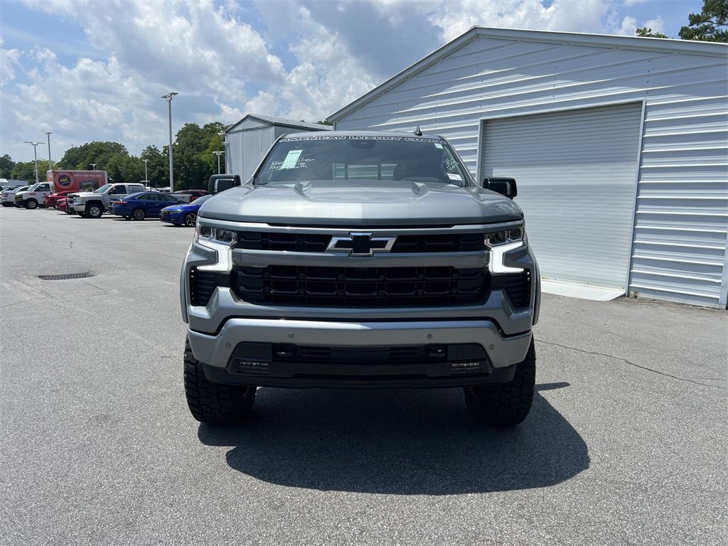 2025 Chevrolet Silverado 1500 RST photo 3