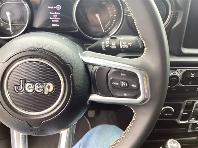 2023 Jeep Wrangler Sahara 4xe photo 15