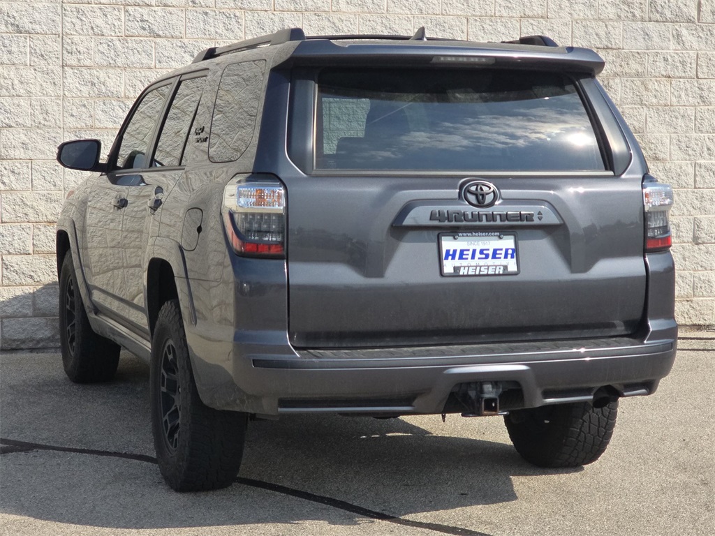 2022 Toyota 4Runner TRD Sport 4WD photo 8